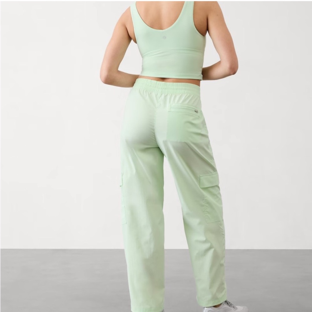 Athleta Cascade High Rise Cargo Poplin Pant, Size XS - Picture 2 of 6